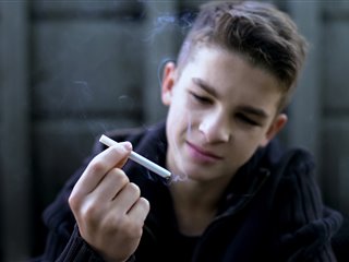 La prima sigaretta a 10 anni
